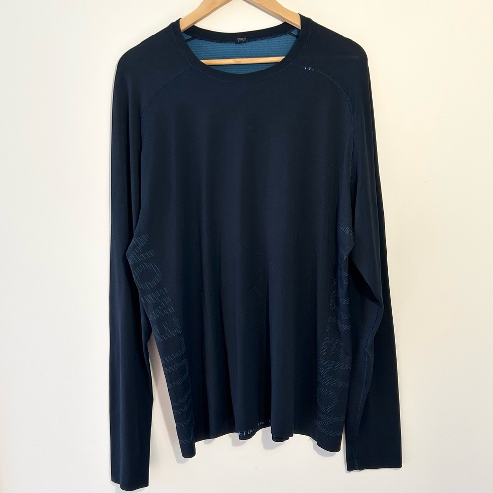 Lululemon Metal Vent Tech Tee Long Sleeve Shirt Men's XL Navy Spellout Logo